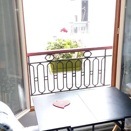Studette Au Coeur De